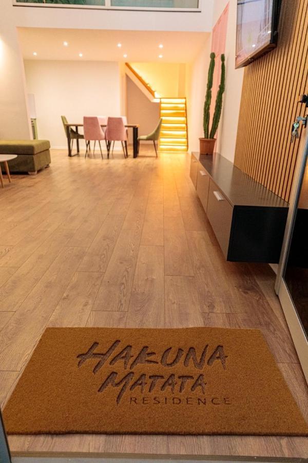 Hakuna Matata Residence & Apartments Vlorë エクステリア 写真