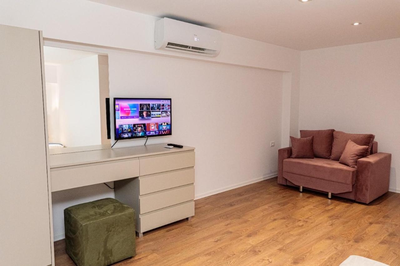 Hakuna Matata Residence & Apartments Vlorë エクステリア 写真