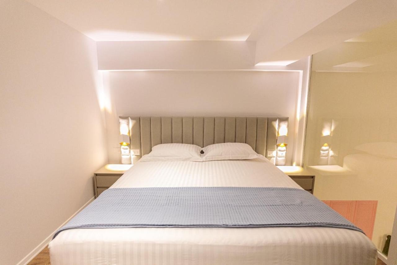 Hakuna Matata Residence & Apartments Vlorë エクステリア 写真