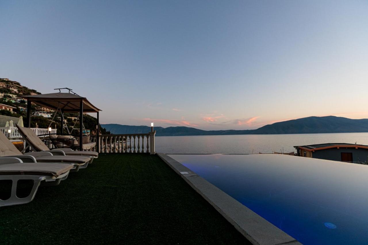 Hakuna Matata Residence & Apartments Vlorë エクステリア 写真