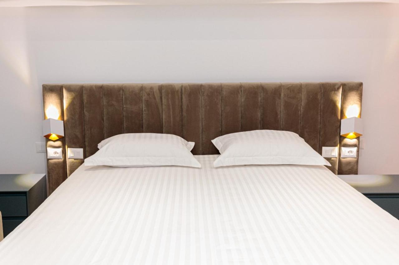 Hakuna Matata Residence & Apartments Vlorë エクステリア 写真